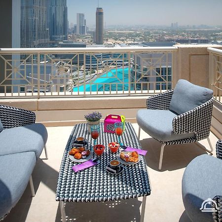 Dream Inn - Apartment With Private Terrace, 29 Boulevard Downtown ドバイ エクステリア 写真