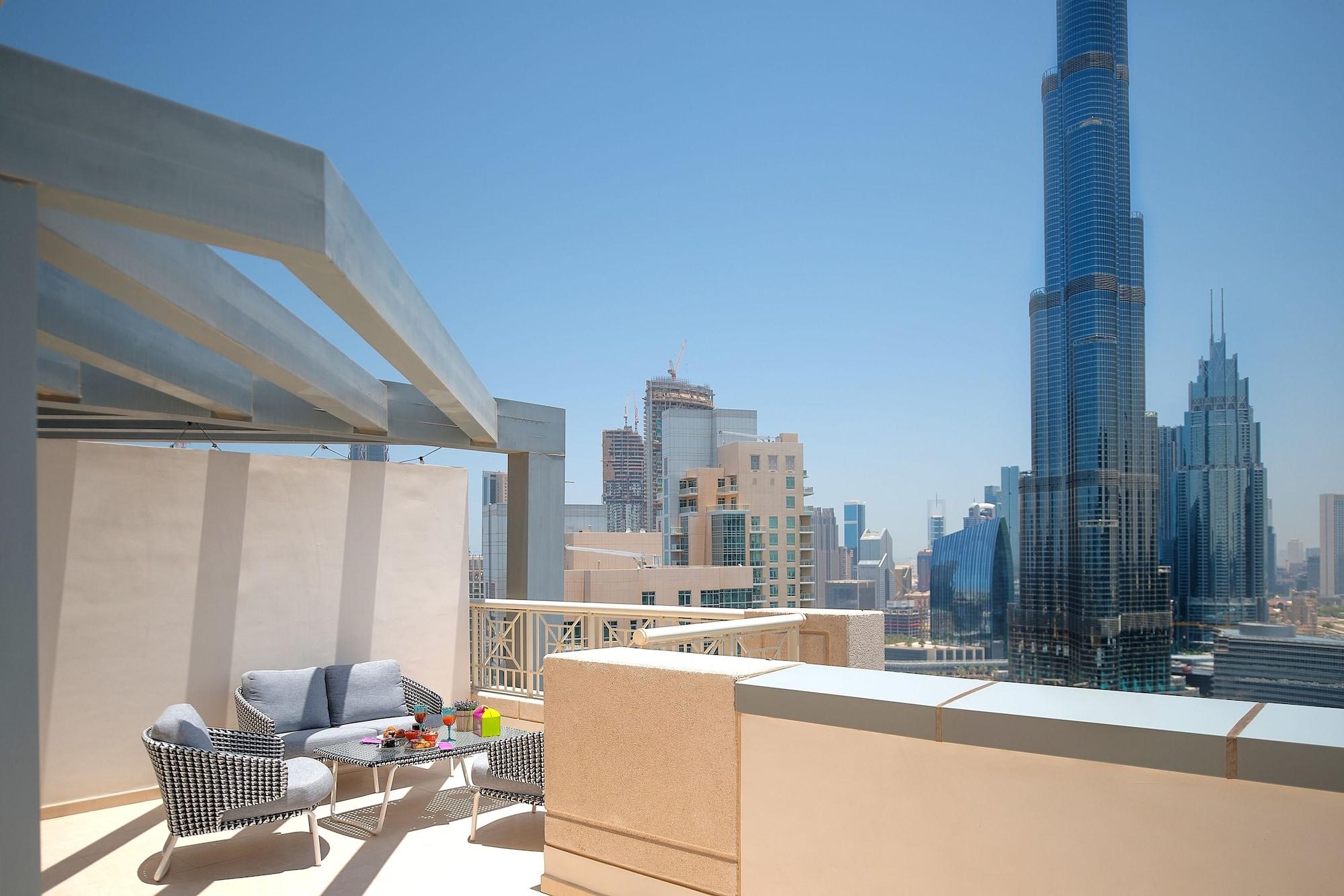 Dream Inn - Apartment With Private Terrace, 29 Boulevard Downtown ドバイ エクステリア 写真