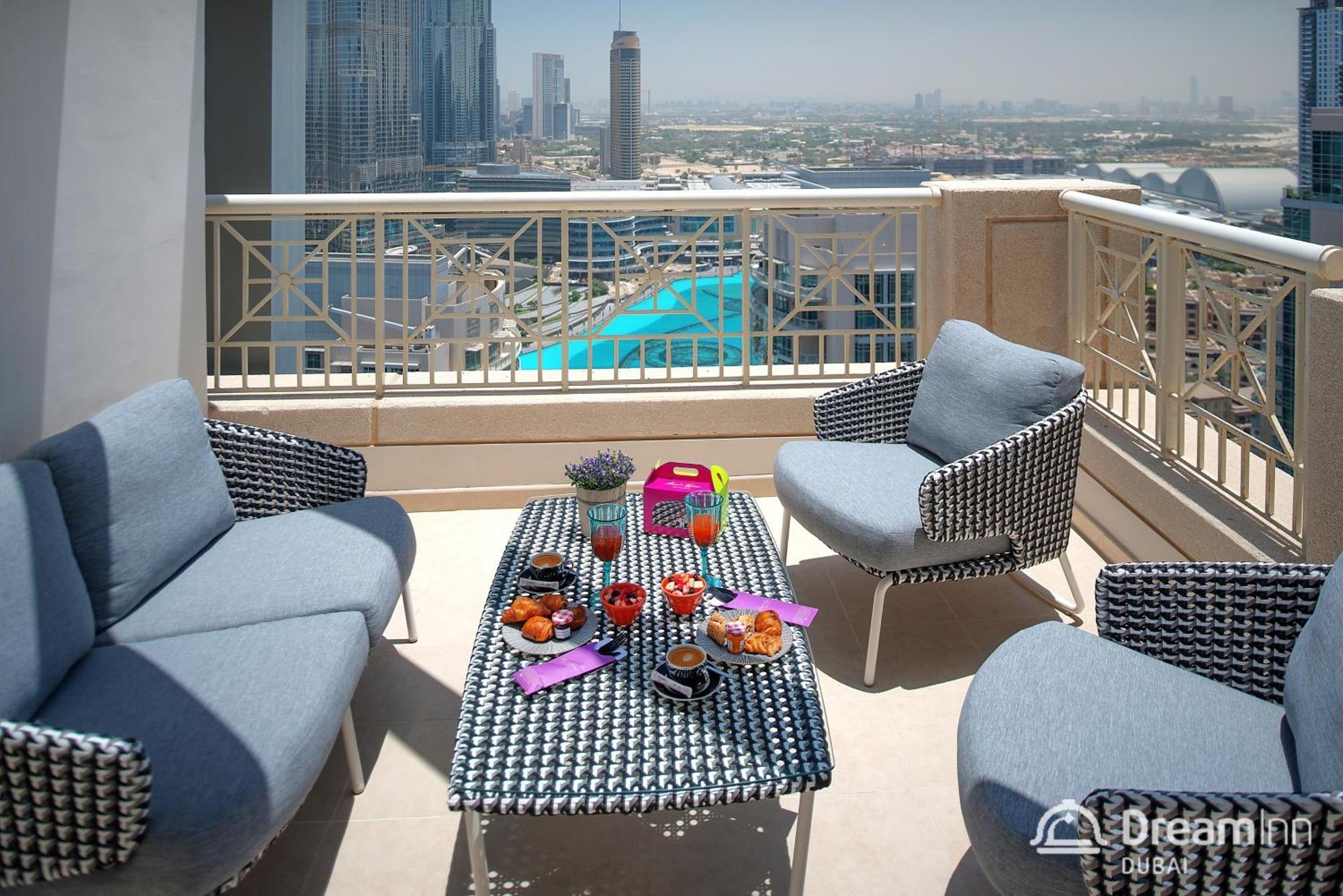 Dream Inn - Apartment With Private Terrace, 29 Boulevard Downtown ドバイ エクステリア 写真